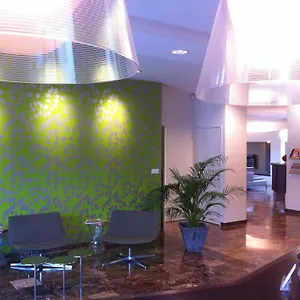 3* Hotel Les Amandiers