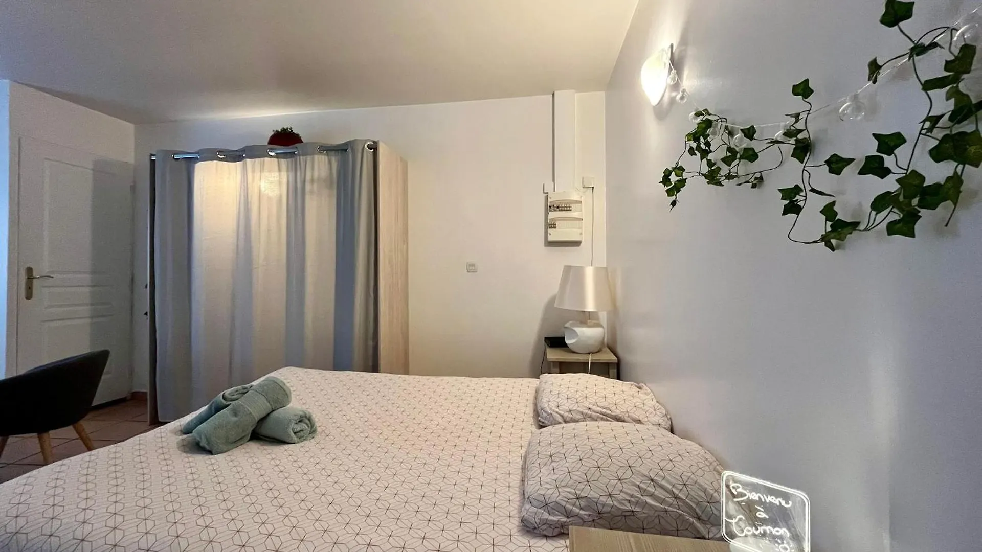 Le Studio Theolier - Tournon-Sur-Rhone 0*,